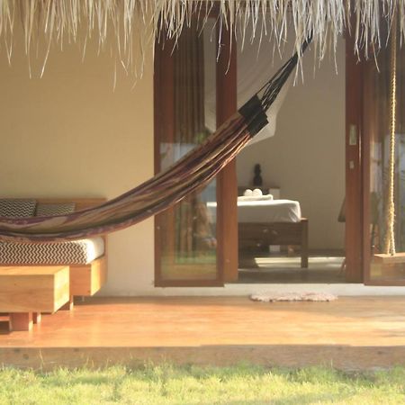Nanas Homestay Bungalow Гили Еър Екстериор снимка