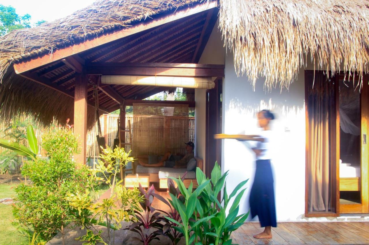 Nanas Homestay Bungalow Гили Еър Екстериор снимка